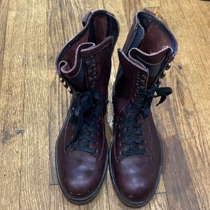 John Varvatos Lace Up Boots. Size 8. EUC.